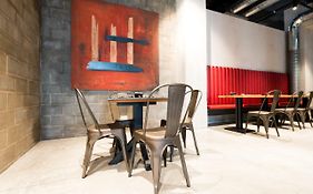米兰j24酒店